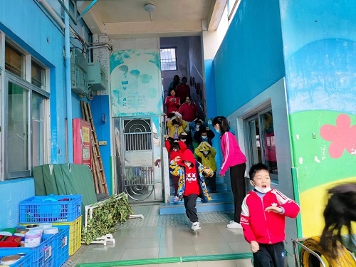【石岐街道】 石岐乐培幼儿园 “临震不乱、安全常伴”防震安全演练活动