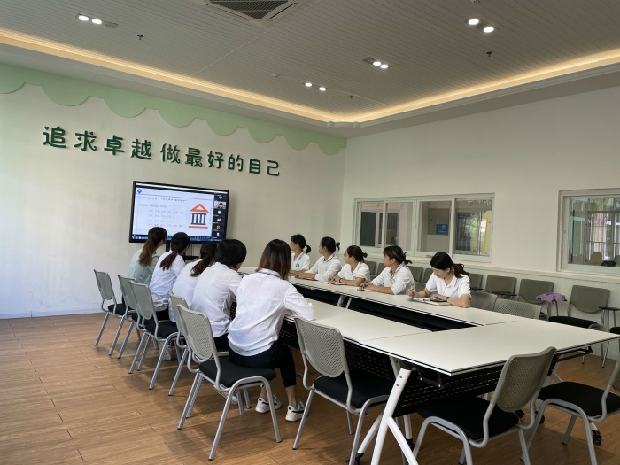秋风微凉学正浓，专家指引“识”课程——东区街道学前教育幼小衔接专项培训