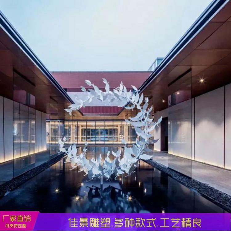 定制大型不锈钢广场飞鸟圆环雕塑抽象创意景观校园文化装饰摆件约7000.00元,约6900.00元